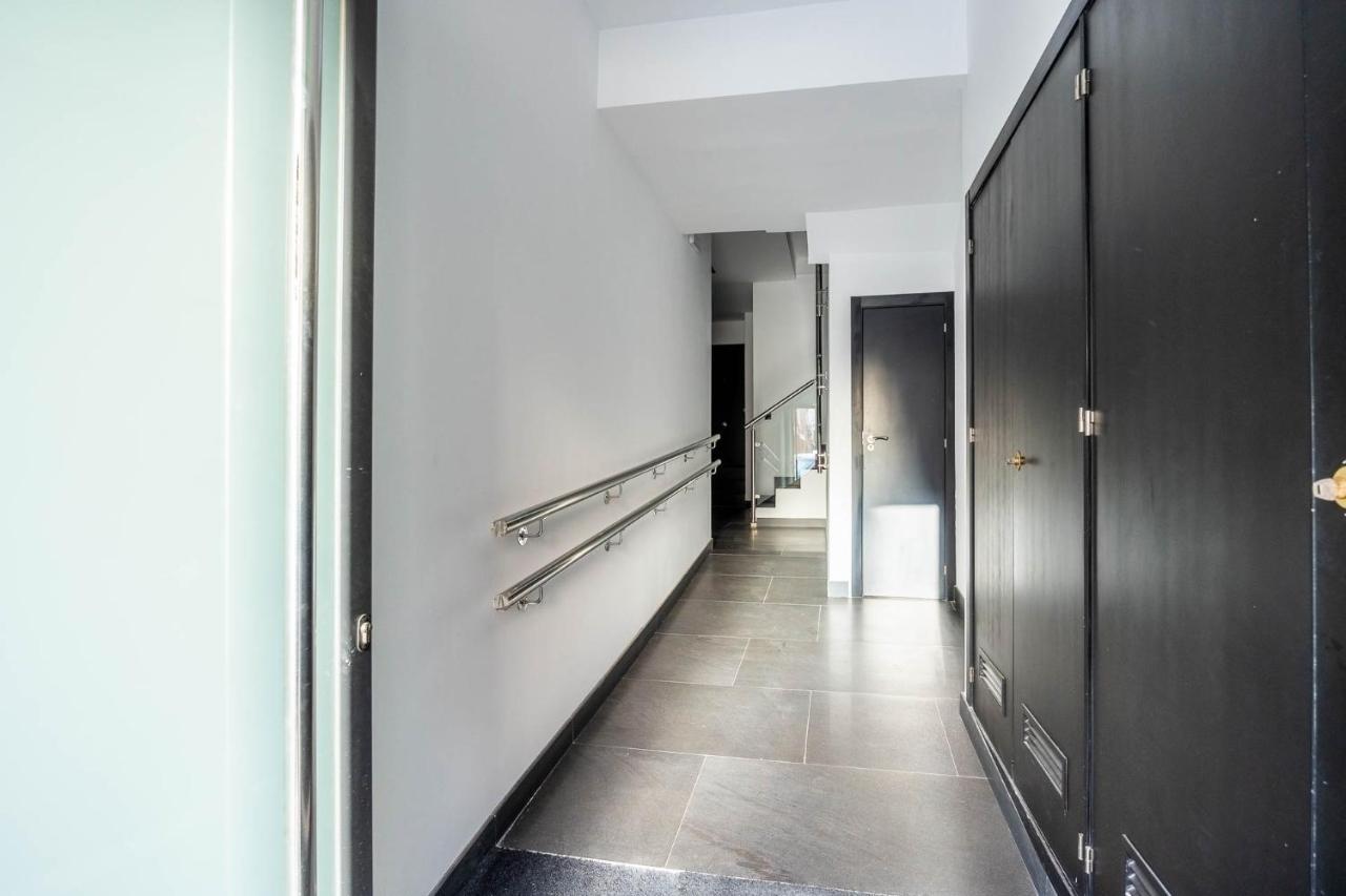 Nervion Suites 2 - Vacacional Sevilla Extérieur photo